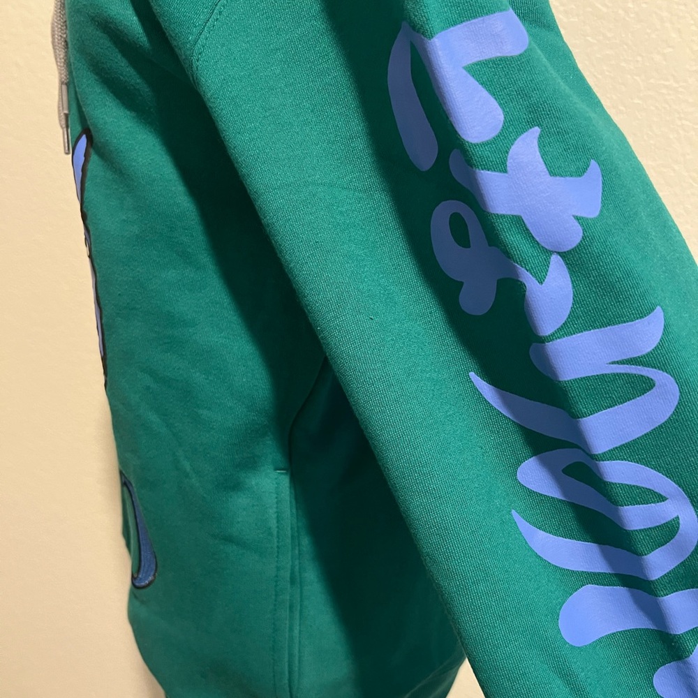 Totoro Graphic Hoodie - Green - Picture 2 of 6